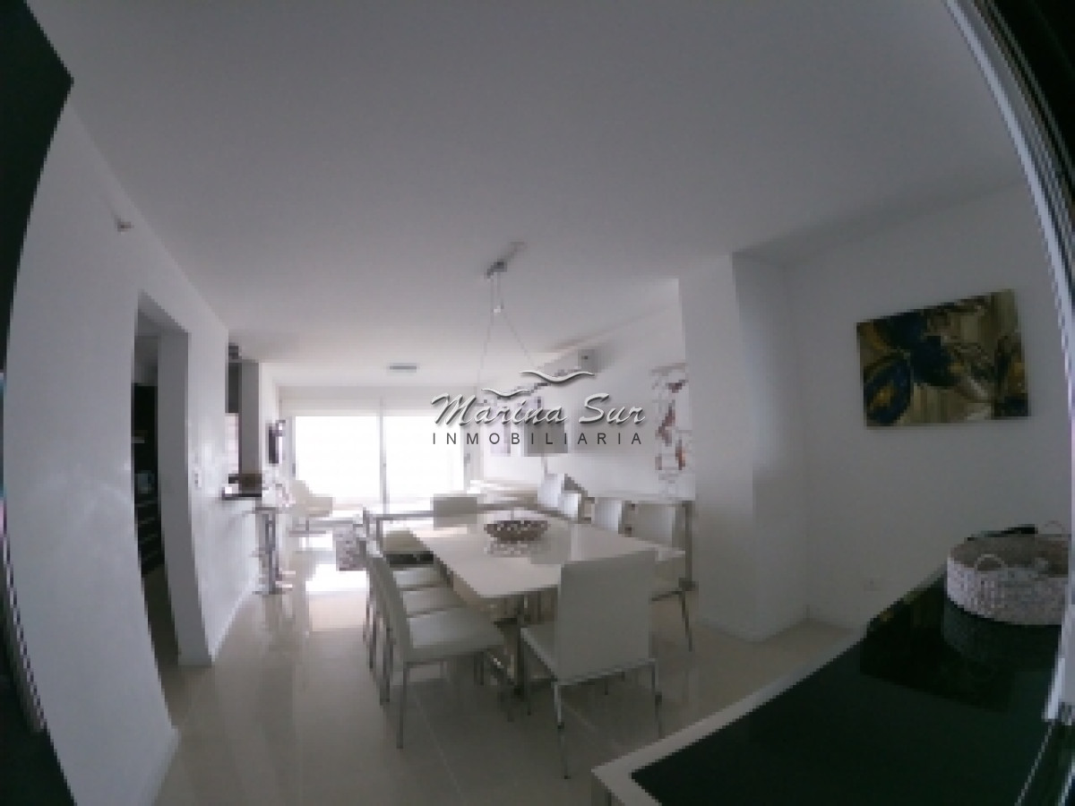 Apartamento ID.31 - Apartamento con terraza a Playa Brava a la venta, excelente ubicación y amenities. Playa Brava, Punta del Este, Uruguay.