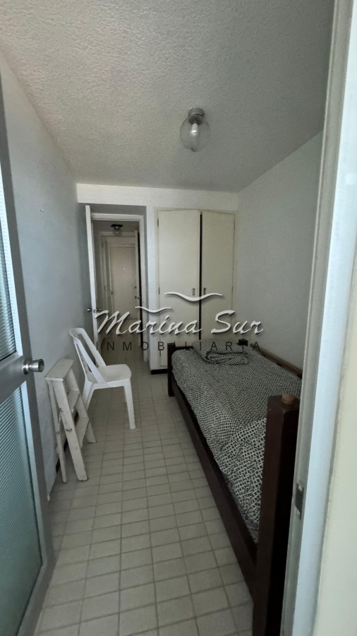Apartamento ID.120 - Espectacular Primera Fila 3 Dormitorios más Servicio Alquiler de Verano