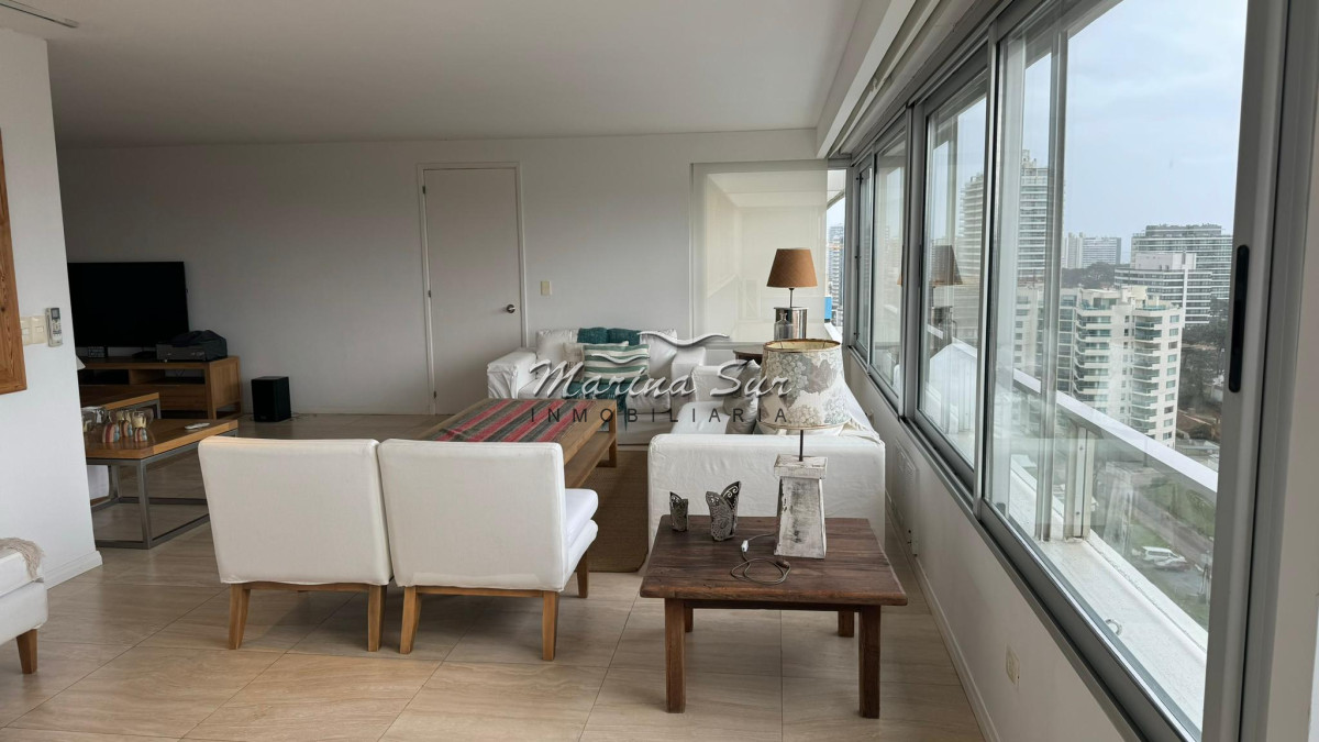 Apartamento ID.107 - Tiburon 1 en Venta 3 Dormitorios más Servicio