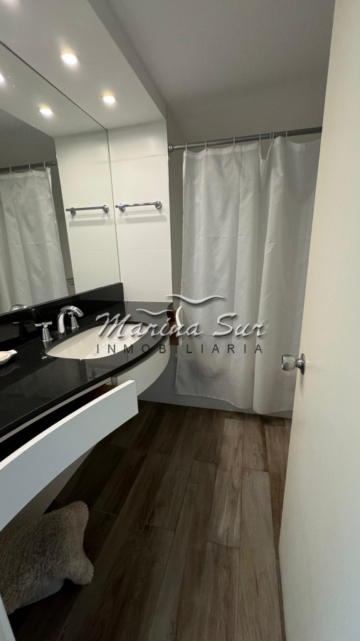 Apartamento ID.120 - Espectacular Primera Fila 3 Dormitorios más Servicio Alquiler de Verano