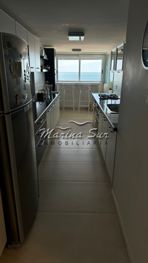 Apartamento ID.204 - Primera Fila Tiburon 1 - 3 dormitorios más servicio completo