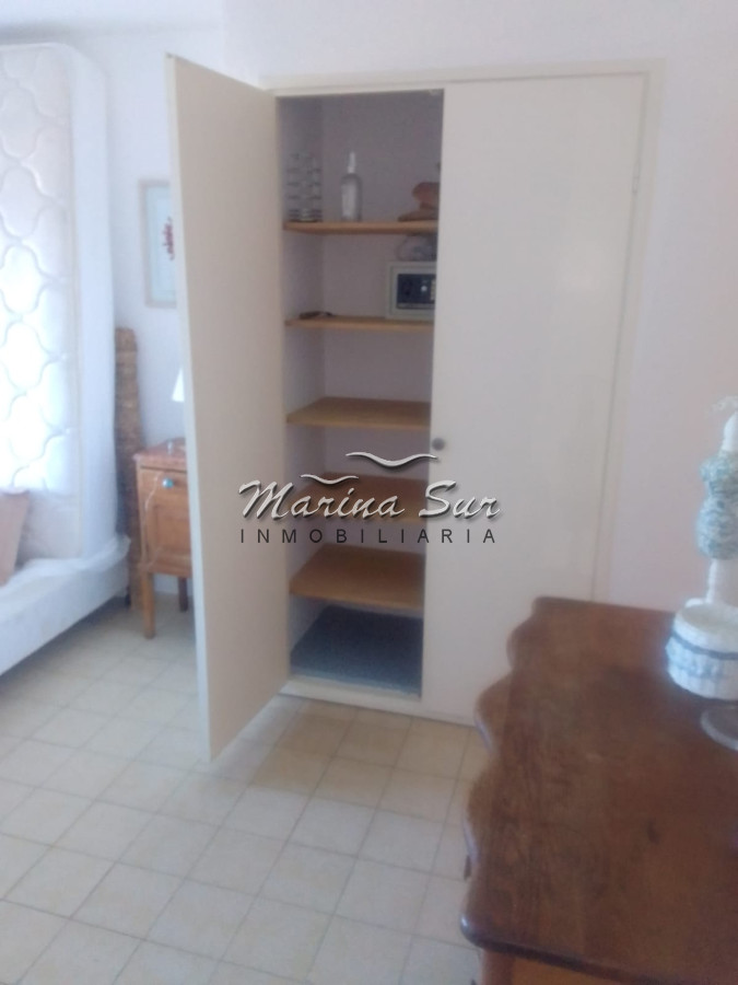 Apartamento ID.170 - Lomas de Manantiales Primera Fila 2 Dormitorios más Servicio Alquiler de Verano