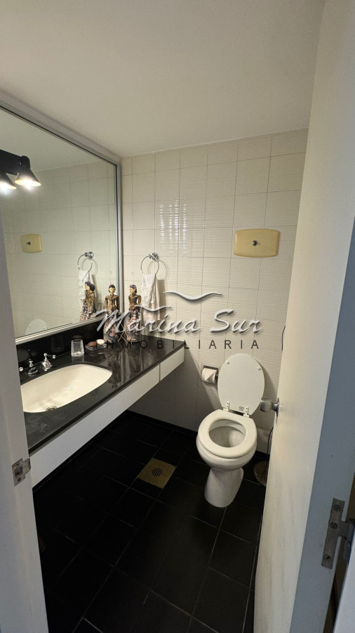 Apartamento ID.124 - Alquiler de Verano- Tiburón 1 - 3 dormitorios más servicio con baño