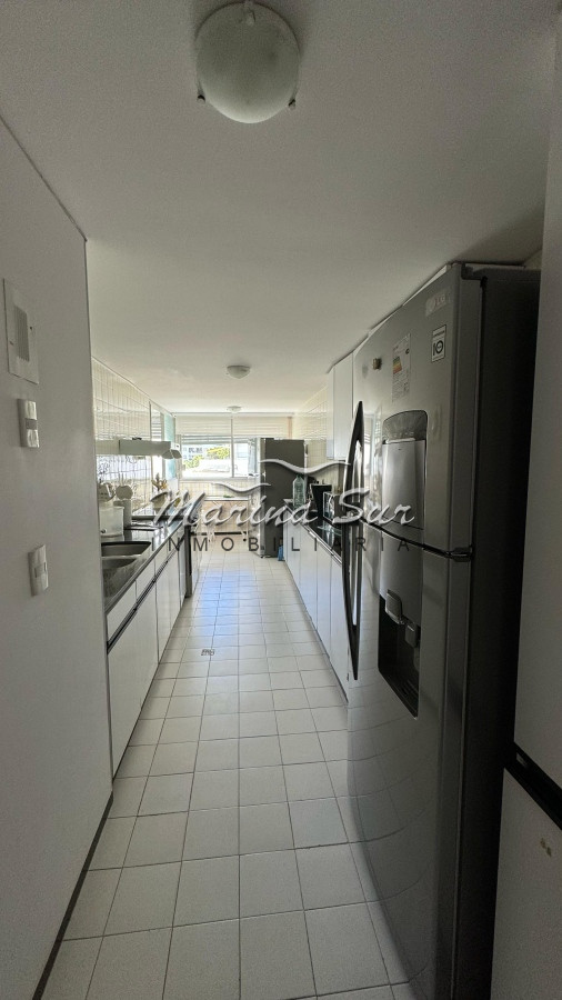 Apartamento ID.79 - Venta 3 dormitorios Playa Brava Tiburón 1