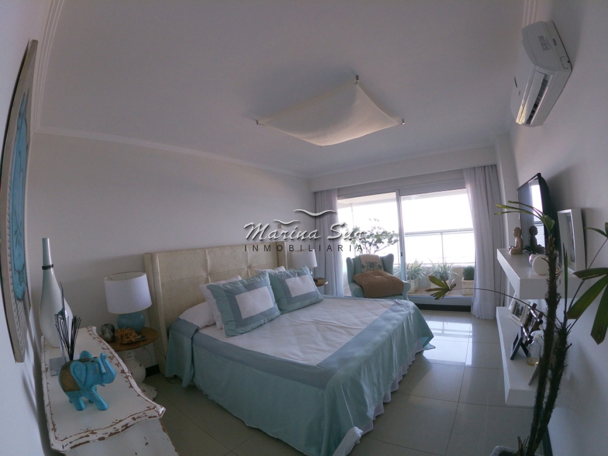 Apartamento ID.15 - Espectacular unidad de tres dormitorios en suite y dependencia de servicio que forma parte de uno de los edificios más exclusivos de Punta del Este