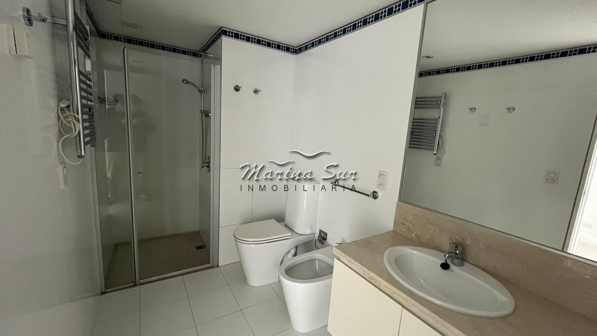 Apartamento ID.147 - Le Parc Torre ll - Increíble apartamento con vista al mar, 2 Suites y Servicio completo
