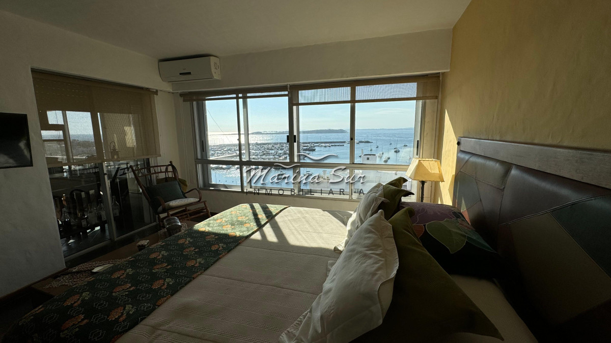 Apartamento ID.168 - Alquiler temporario edificio Monarca 4 Dormitorios en suite