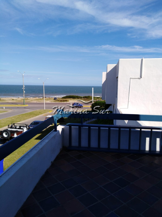 Apartamento ID.202 - Disponible Febrero Frente al Mar La Barra 3 dormitorios 2 baños