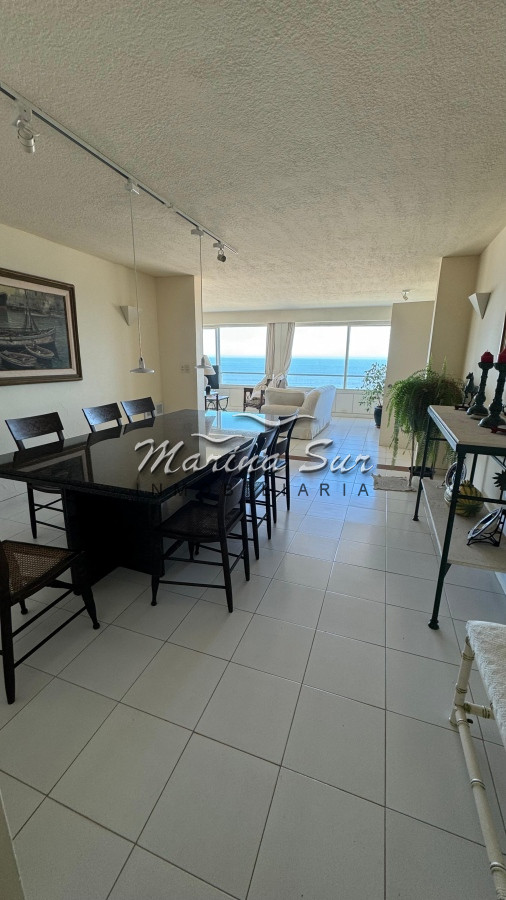 Apartamento ID.120 - Espectacular Primera Fila 3 Dormitorios más Servicio Alquiler de Verano