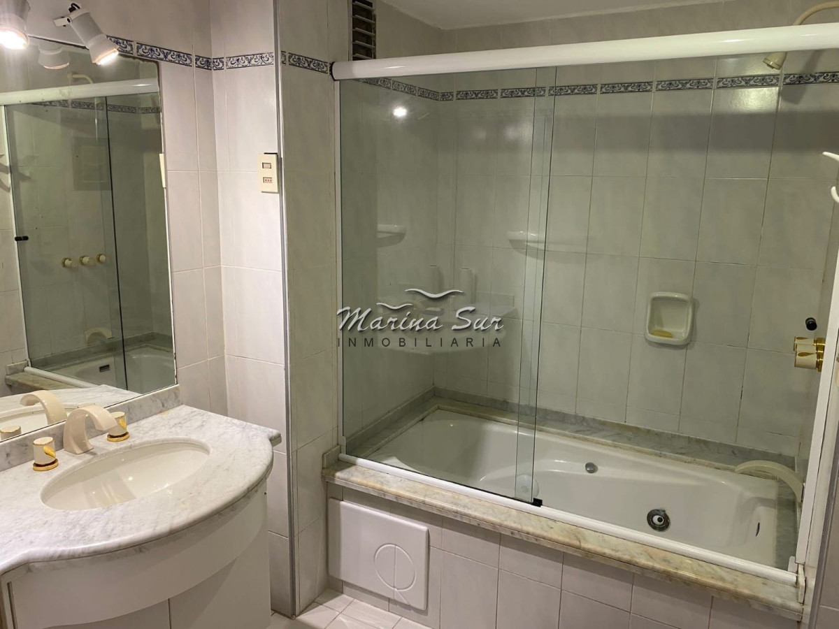 Apartamento ID.220 - Alquiler Temporario Long Beach 2 Dormitorios