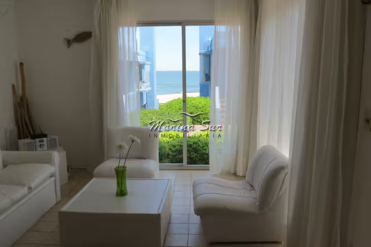 Apartamento ID.22 - Vendo apartamento de 1 dormitorio y medio en Manantiales, Uruguay.