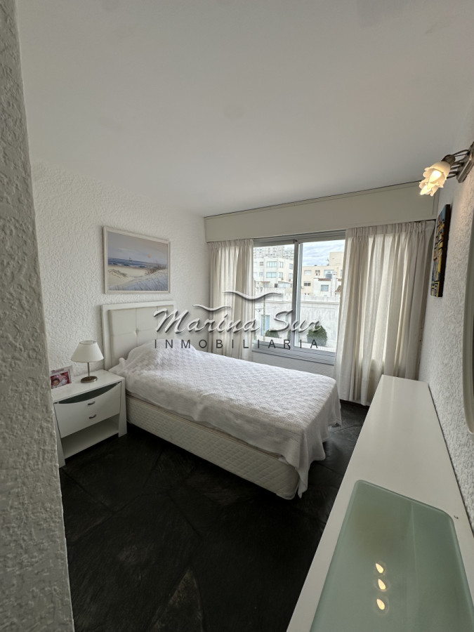 Apartamento ID.301 - OPORTUNIDAD Edificio LOBO 2 Dormitorios en VENTA