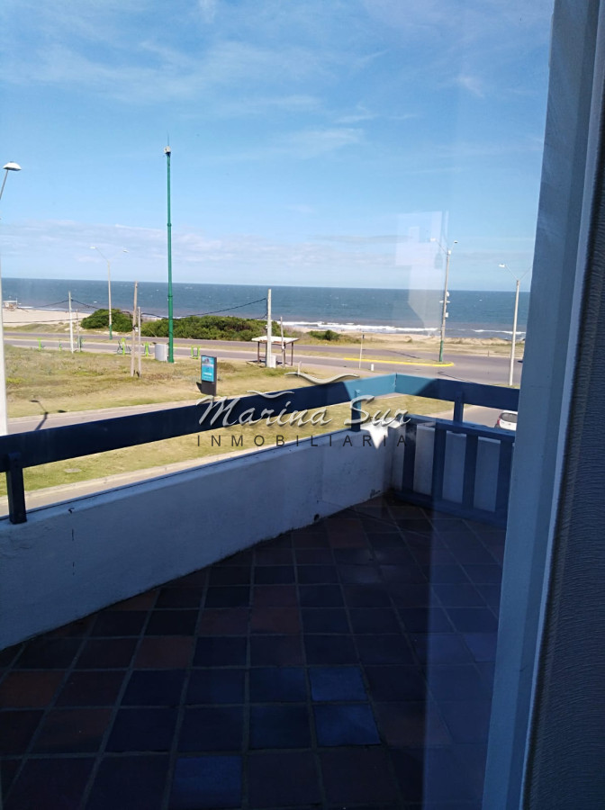Apartamento ID.202 - Disponible Febrero Frente al Mar La Barra 3 dormitorios 2 baños