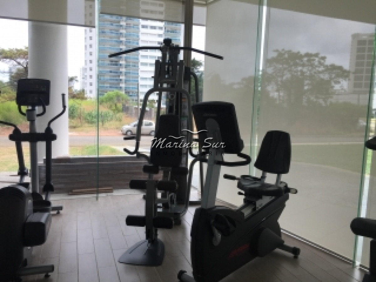 Apartamento ID.47 - Unidad disponible para la venta y alquiler temporal, Playa Mansa, Punta del Este, Uruguay.