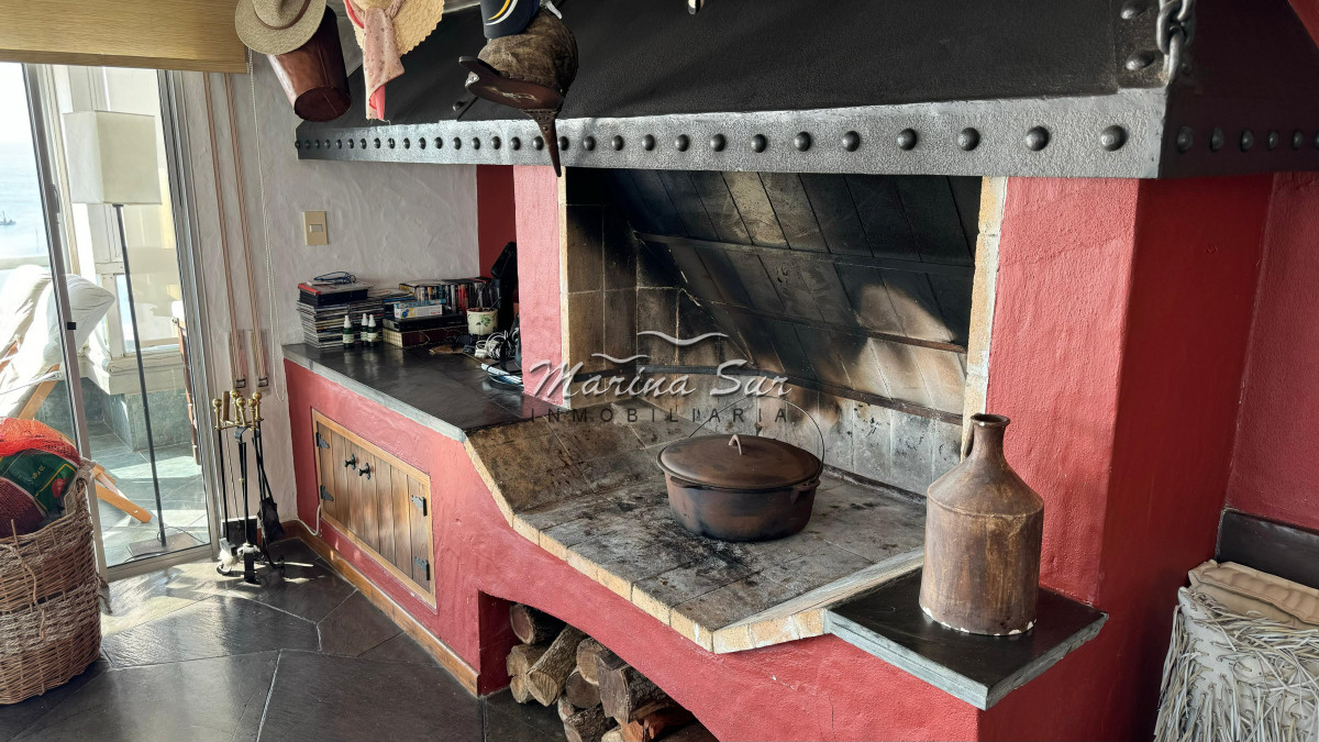 Apartamento ID.168 - Alquiler temporario edificio Monarca 4 Dormitorios en suite