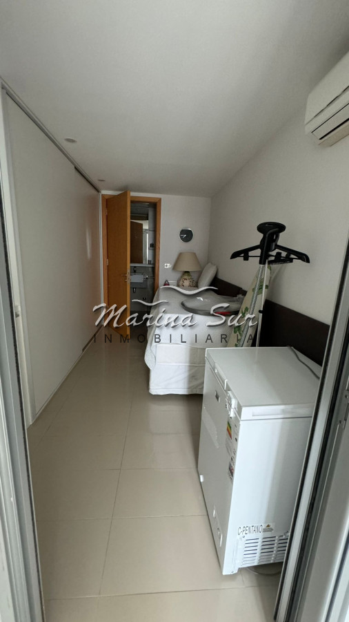 Apartamento ID.125 - Segunda Quincena de Enero Alquiler - Tiburón Océano 3 dormitorios más servicio completo