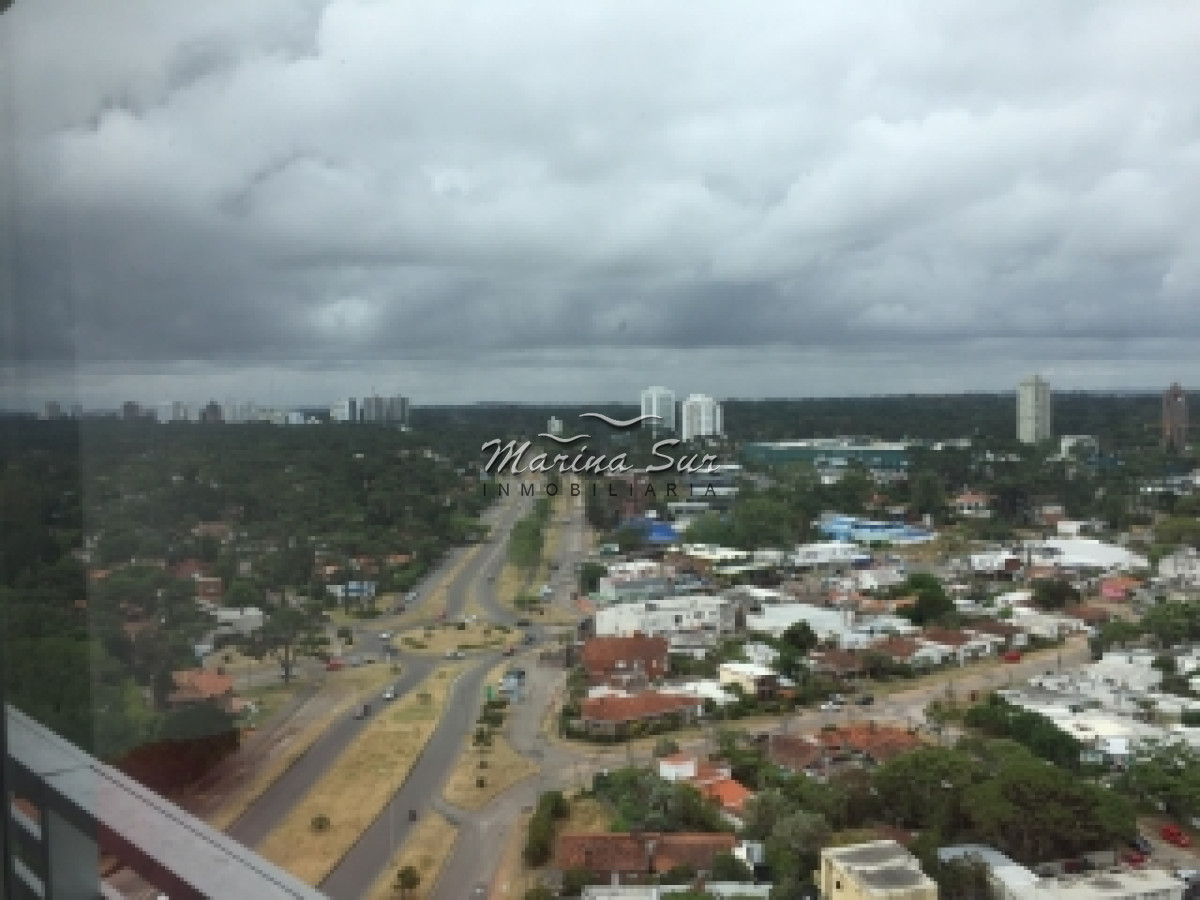 Apartamento ID.47 - Unidad disponible para la venta y alquiler temporal, Playa Mansa, Punta del Este, Uruguay.