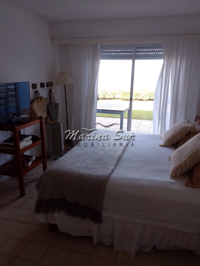 Apartamento ID.170 - Lomas de Manantiales Primera Fila 2 Dormitorios más Servicio Alquiler de Verano