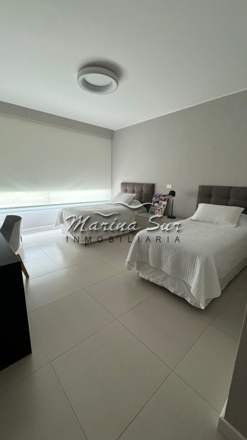 Apartamento ID.125 - Segunda Quincena de Enero Alquiler - Tiburón Océano 3 dormitorios más servicio completo