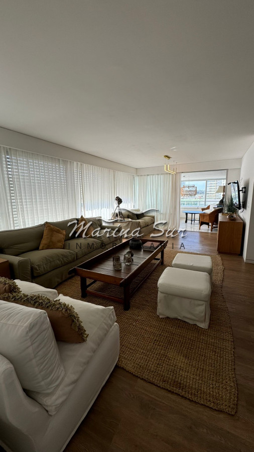 Apartamento ID.119 - Alquiler de Verano Tiburon I - 3 dormitorios más servicio