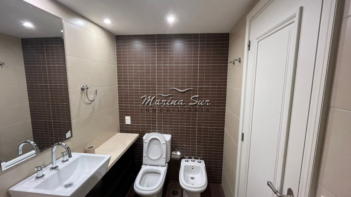 Apartamento ID.18 - Alquilo por temporada apartamento de tres dormitorios con todos los servicios del edificio Imperiale III.