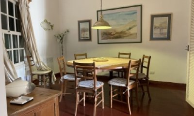 Apartamento 3 dormitorios y servicio, ubicado en primera fila de Playa Brava, barrio San Rafael.