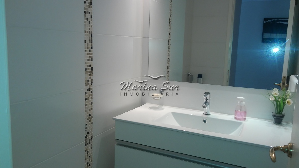 Casa ID.130 - Espectacular casa 4 dormitorios 4 baños y servicio