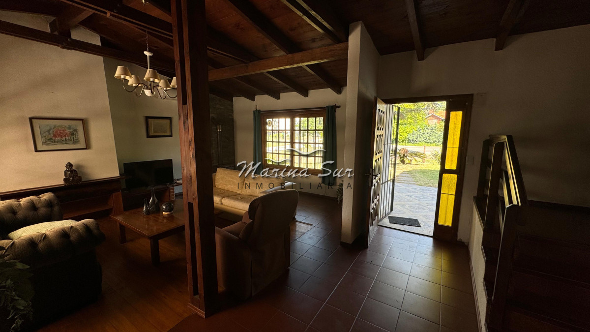 Casa ID.213 - Alquiler de verano 3 dormitorios más dependencia - San Rafael