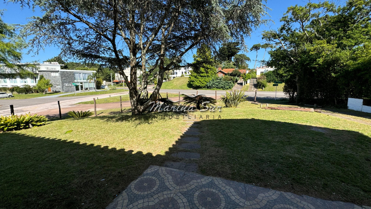 Casa ID.213 - Alquiler de verano 3 dormitorios más dependencia - San Rafael
