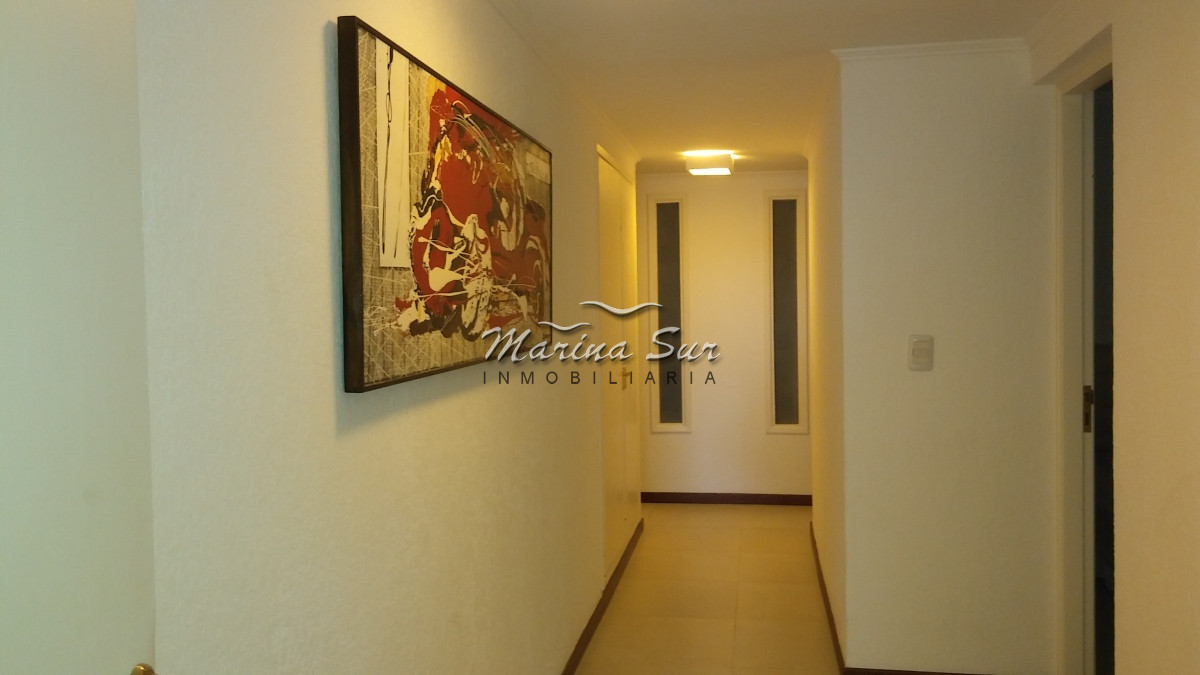 Casa ID.130 - Espectacular casa 4 dormitorios 4 baños y servicio