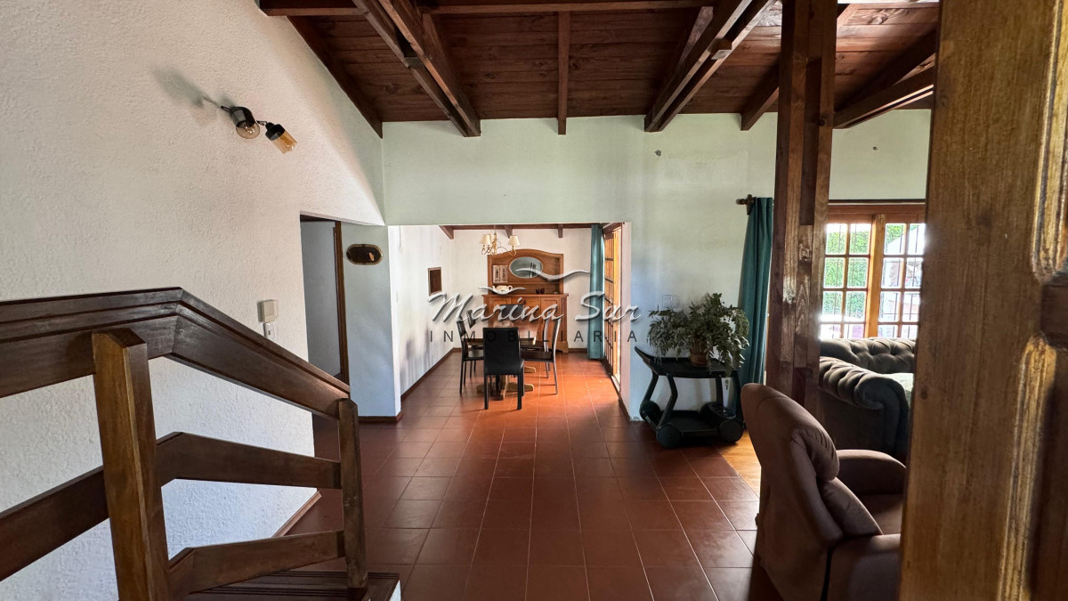 Casa ID.213 - Alquiler de verano 3 dormitorios más dependencia - San Rafael