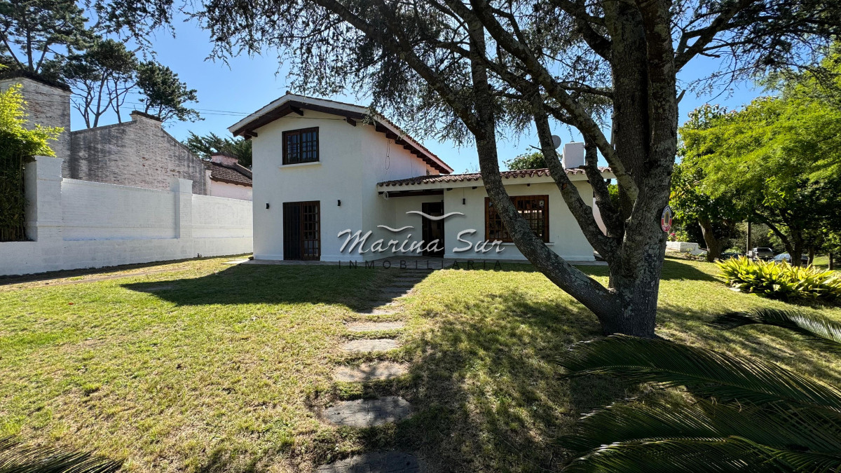 Casa ID.213 - Alquiler de verano 3 dormitorios más dependencia - San Rafael