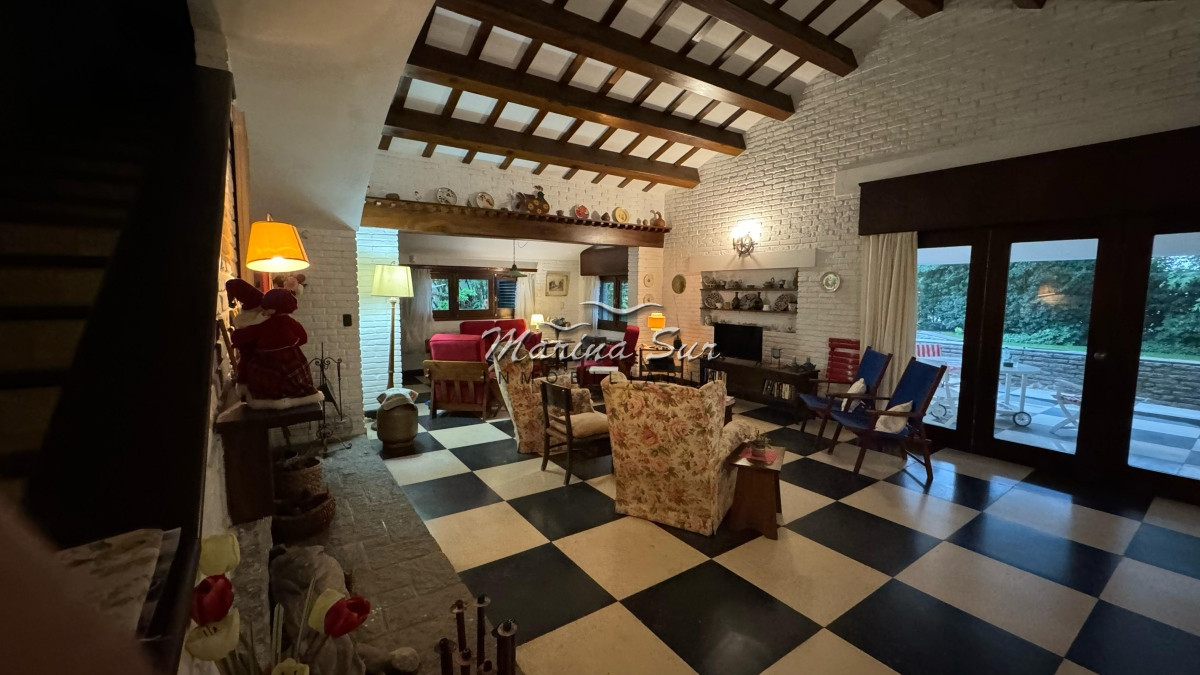 Casa ID.85 - Casa Parada 7 Mansa Venta 7 Dorm y 6 baños 