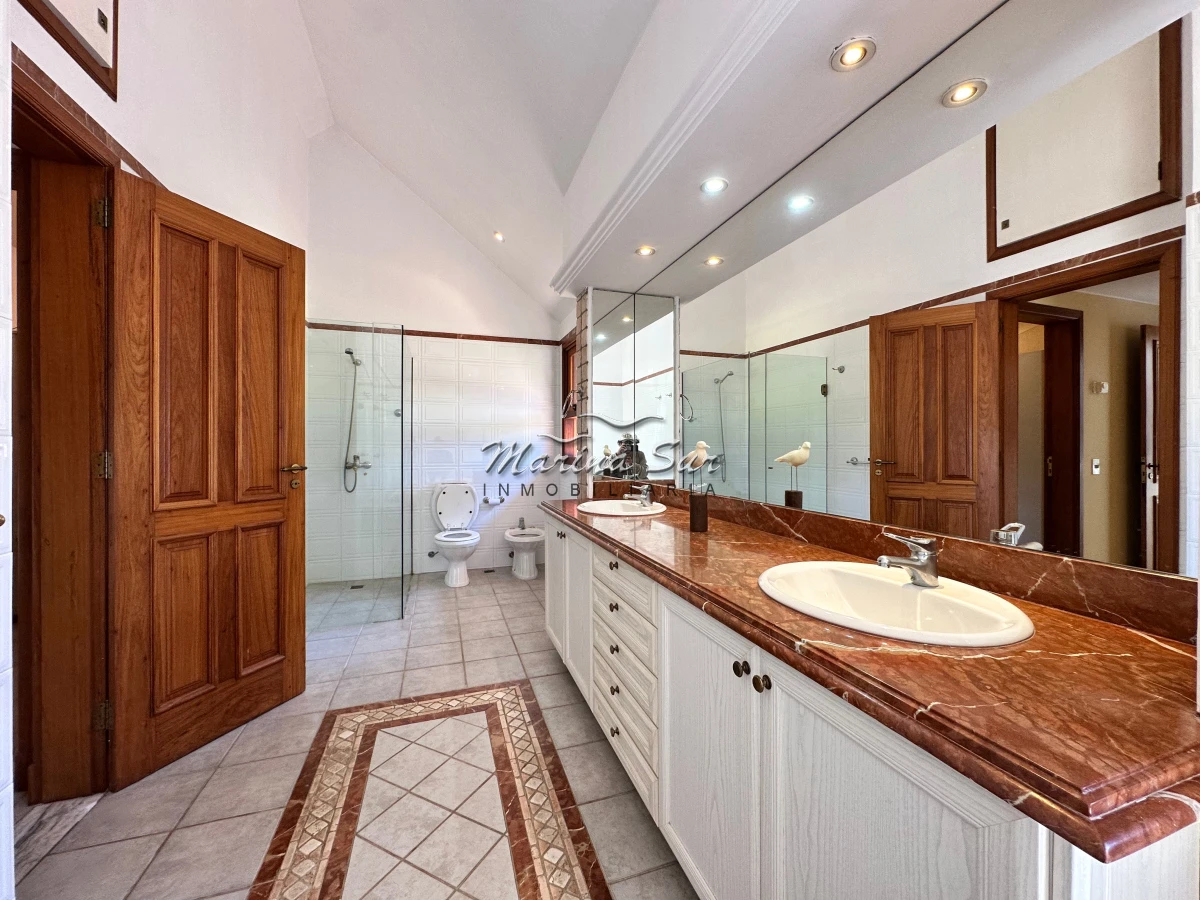 Casa ID.320 - Espectacular casa de 5 dormitorios en venta Golf