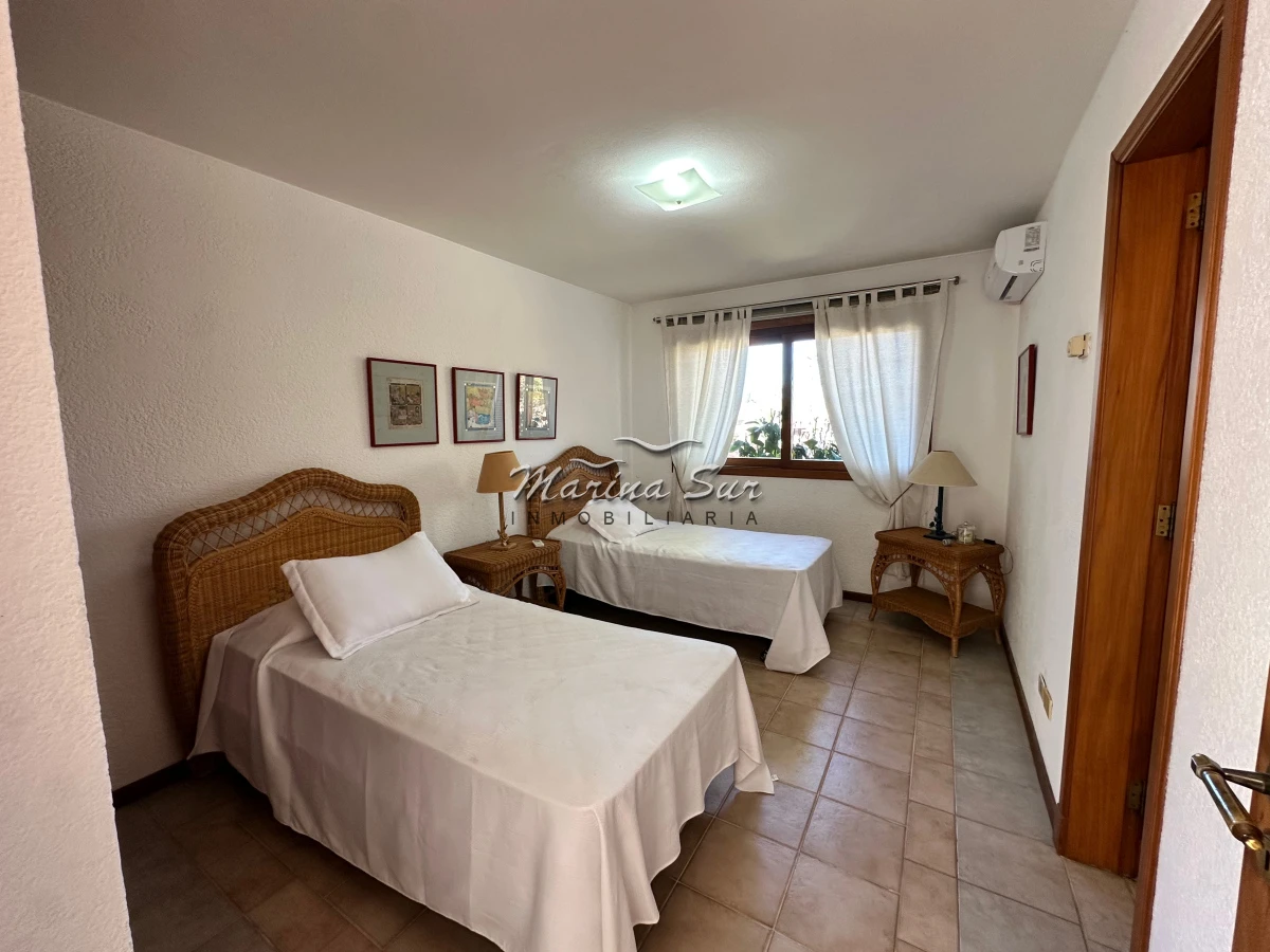 Casa ID.320 - Espectacular casa de 5 dormitorios en venta Golf