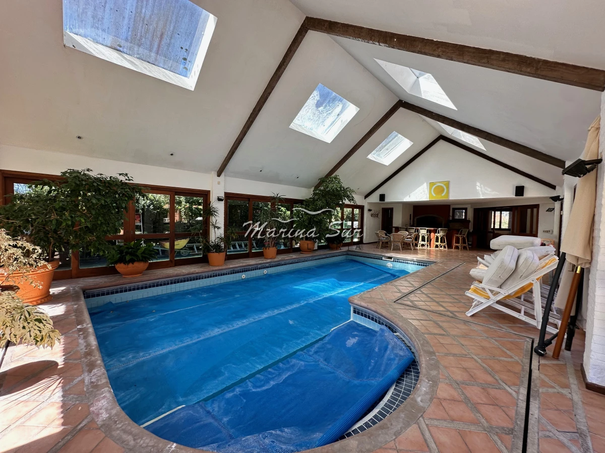 Casa ID.320 - Espectacular casa de 5 dormitorios en venta Golf