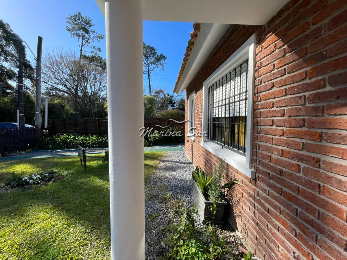 Casa ID.324 - Casa en venta en Barrio Pinares 