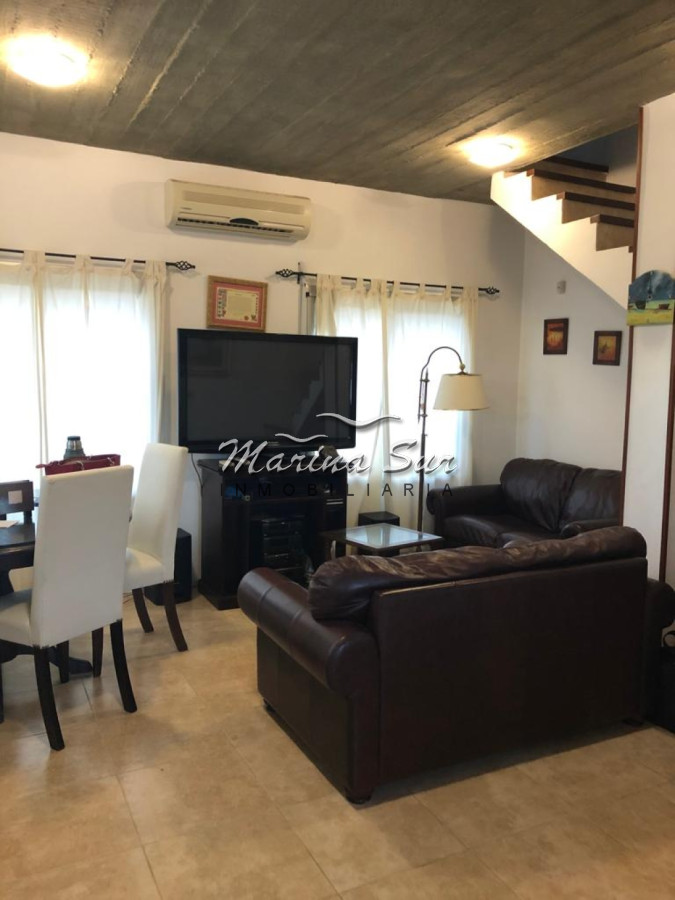Casa ID.10 - Casa de Balneario Buenos Aires, 2 dormitorios 2 baños, 50 metros del mar.