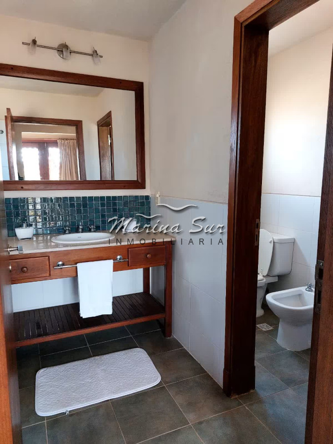 Casa ID.178 - Espectacular Casa Alquiler parada 30 Brava 4 Dormitorios en Suite más Dependencia Completa