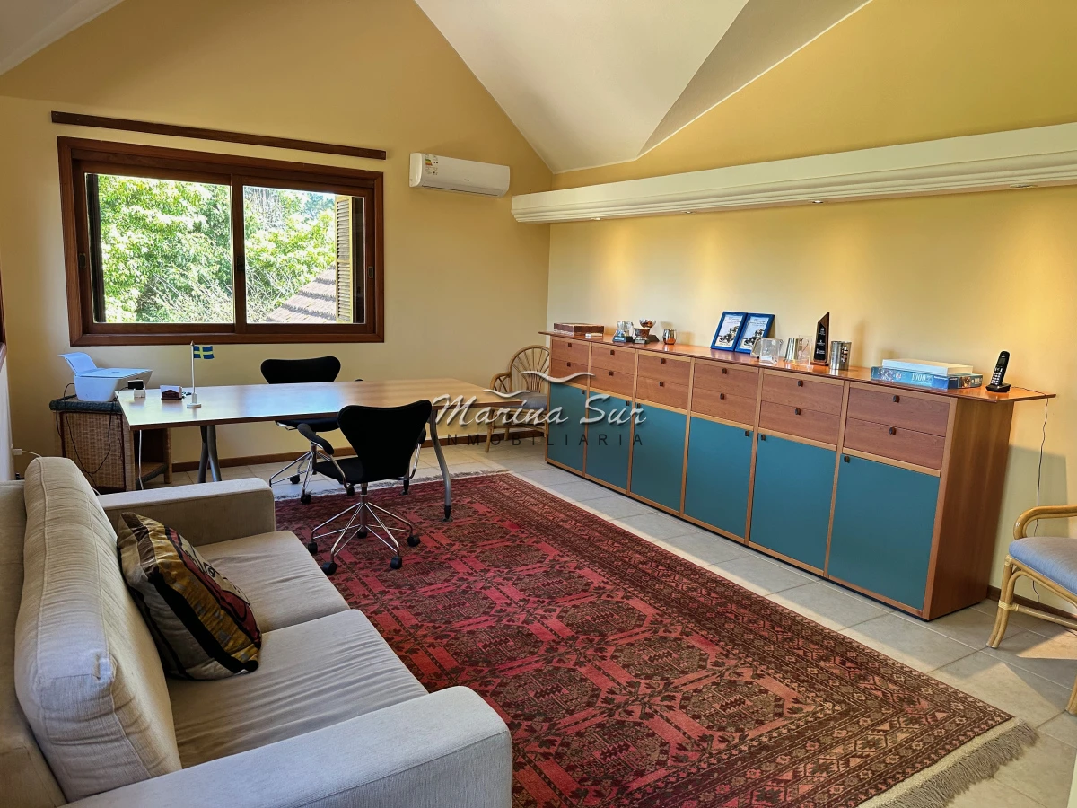 Casa ID.320 - Espectacular casa de 5 dormitorios en venta Golf