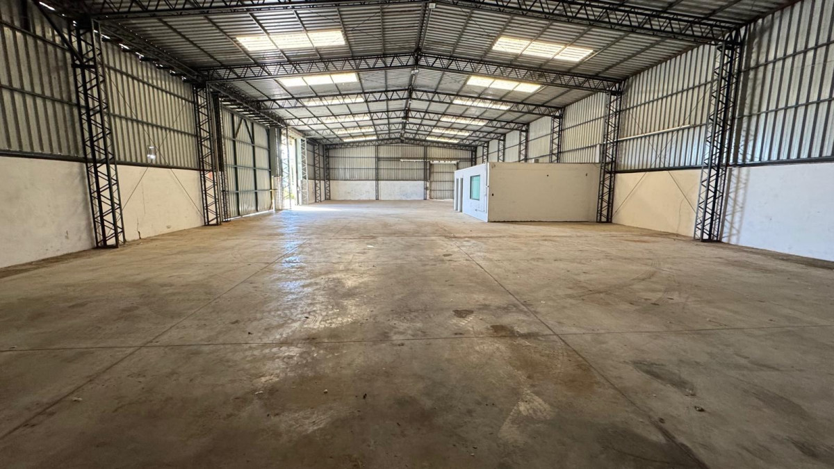 Excelente Galpon en Alquiler Zona de Las Barracas Maldonado Venta y Alquiler
