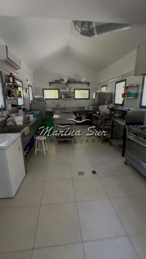 Local Comercial ID.303 - En Venta Local Comercial o Casa en Zona Hospital Britanico Punta del Este