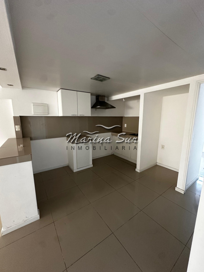 Local Comercial ID.306 - renta 13 porciento de renta 3 locales unidos ideal supermercado y viviendas en planta superior