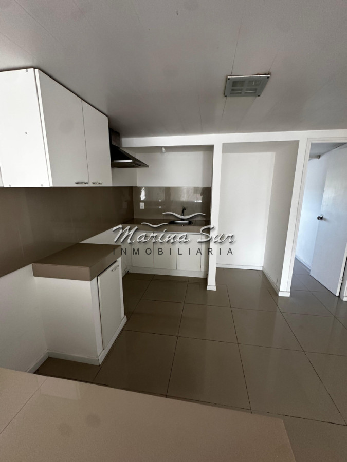 Local Comercial ID.306 - renta 13 porciento de renta 3 locales unidos ideal supermercado y viviendas en planta superior