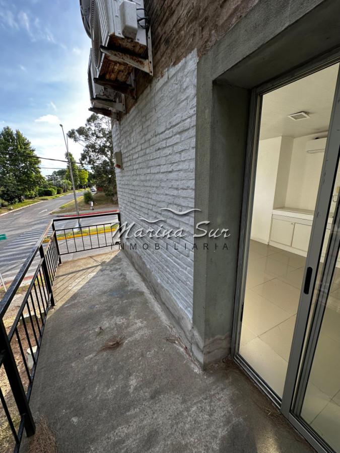 Local Comercial ID.306 - renta 13 porciento de renta 3 locales unidos ideal supermercado y viviendas en planta superior