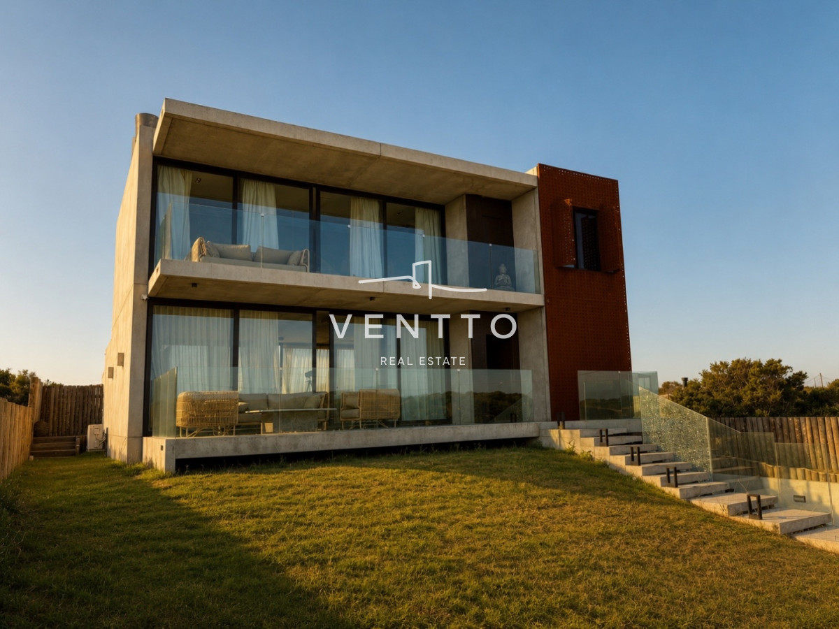 Casa ID.31 - Exclusiva Casa en Primera Línea de La Juanita