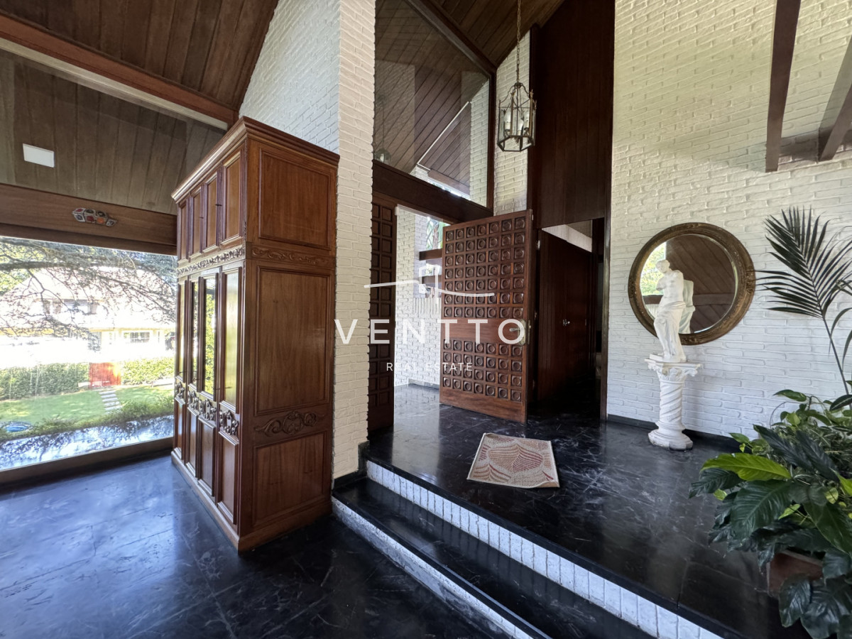 Casa ID.26 - Casa en Venta 4 suites Cantegril Playa Mansa Punta del Este