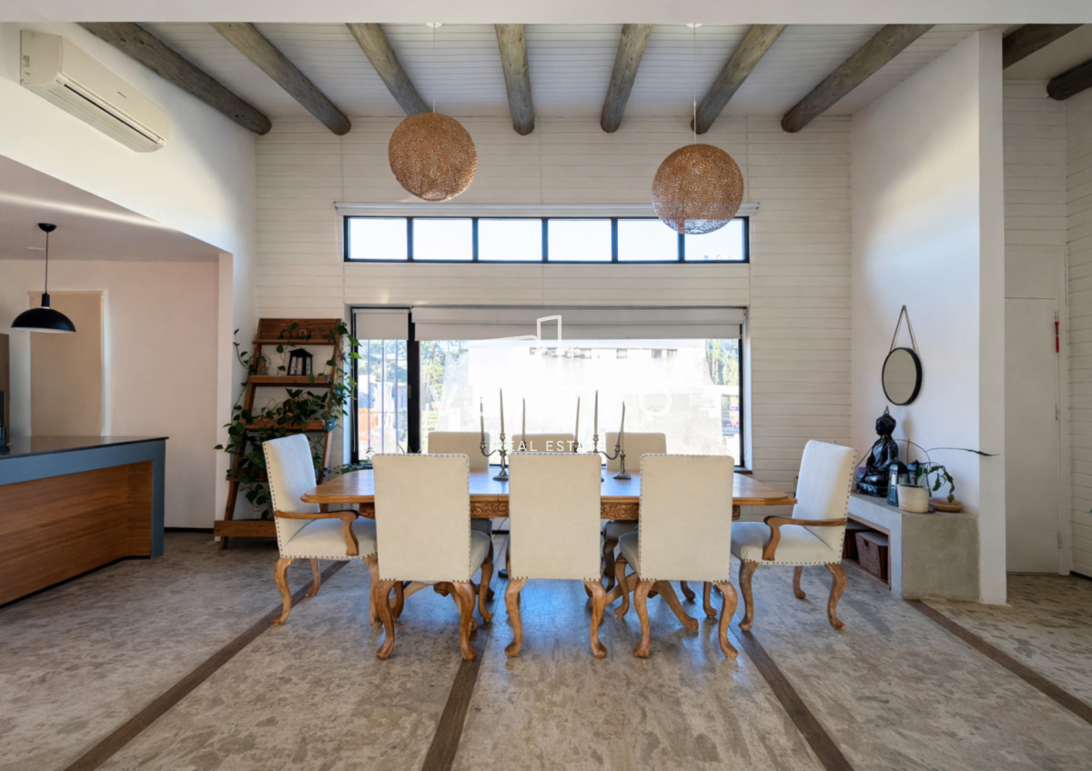 Casa ID.23 - Casa En Venta 3 dormitorios en Parque Burnett