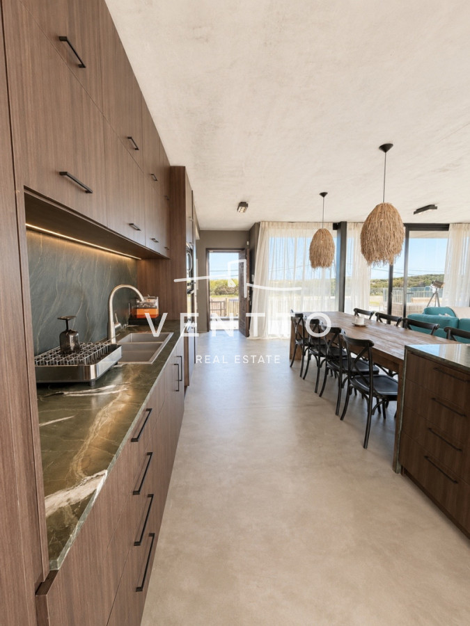 Casa ID.31 - Exclusiva Casa en Primera Línea de La Juanita