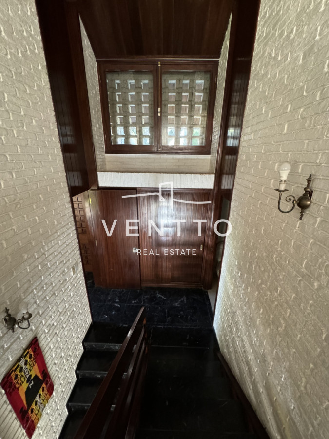 Casa ID.26 - Casa en Venta 4 suites Cantegril Playa Mansa Punta del Este